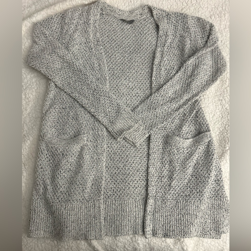 RW & Co salt white with black flecked knit cardigan